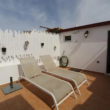 Townhouse With Rooftop Terrace In Olhão